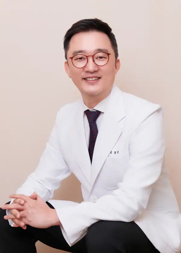 머리 및 목 혈관 해부도, 상쾌한의원 의료진이 사용하는 건강 진단 이미지.